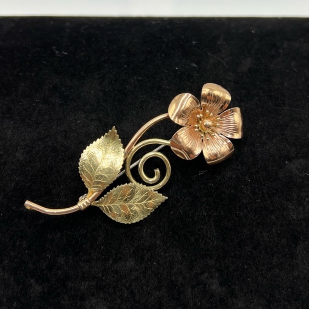 Vintage Two-Tone Krementz Signed Single Stem Flower Brooch